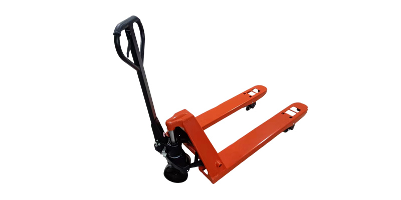 Hur används manuella hydrauliska gaffeltruckar för daglig materialhantering i lager?