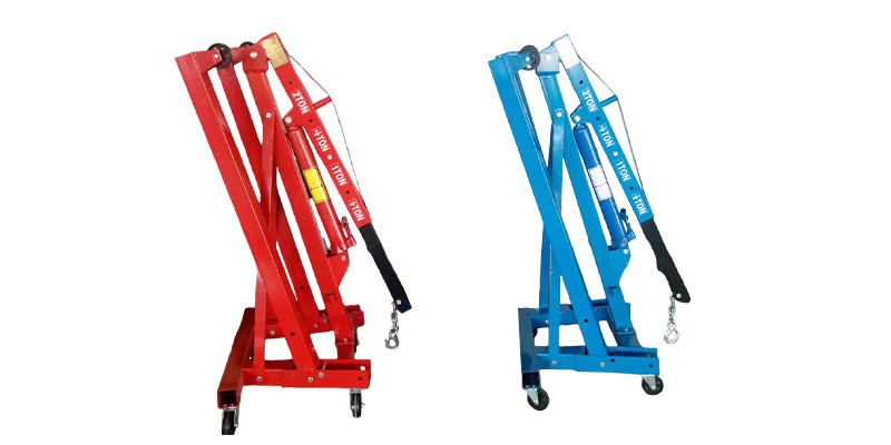 Hur exakt lyfter en hydraulisk motorkran lätt en motor?